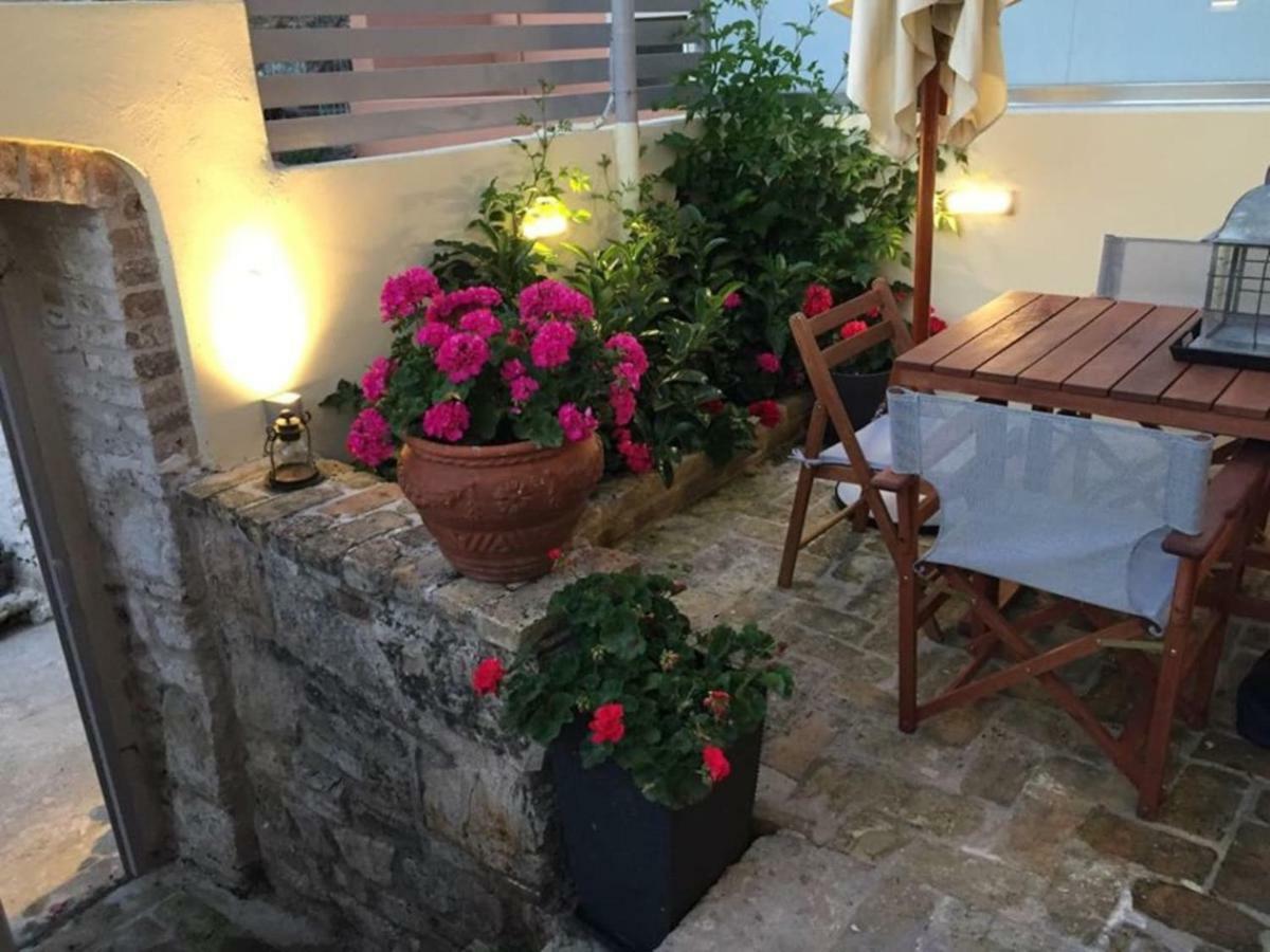 Anemomilos Jacuzzi Suite Corfu  Екстериор снимка