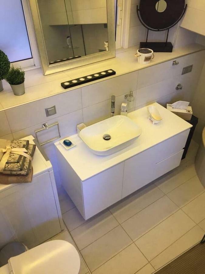 Anemomilos Jacuzzi Suite Corfu  Екстериор снимка