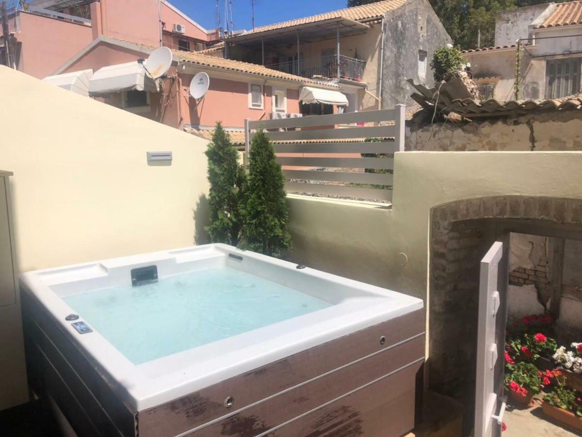 Anemomilos Jacuzzi Suite Corfu  Екстериор снимка