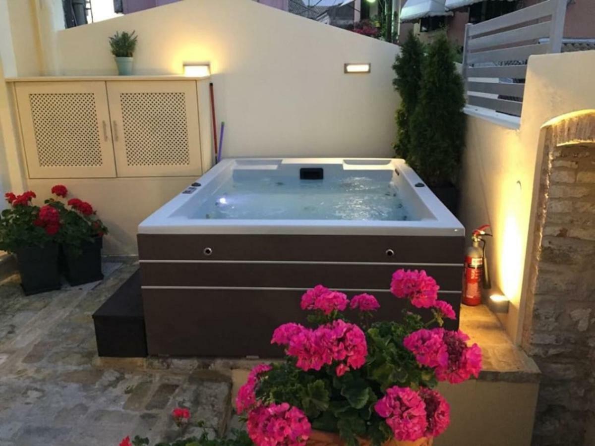 Anemomilos Jacuzzi Suite Corfu  Екстериор снимка