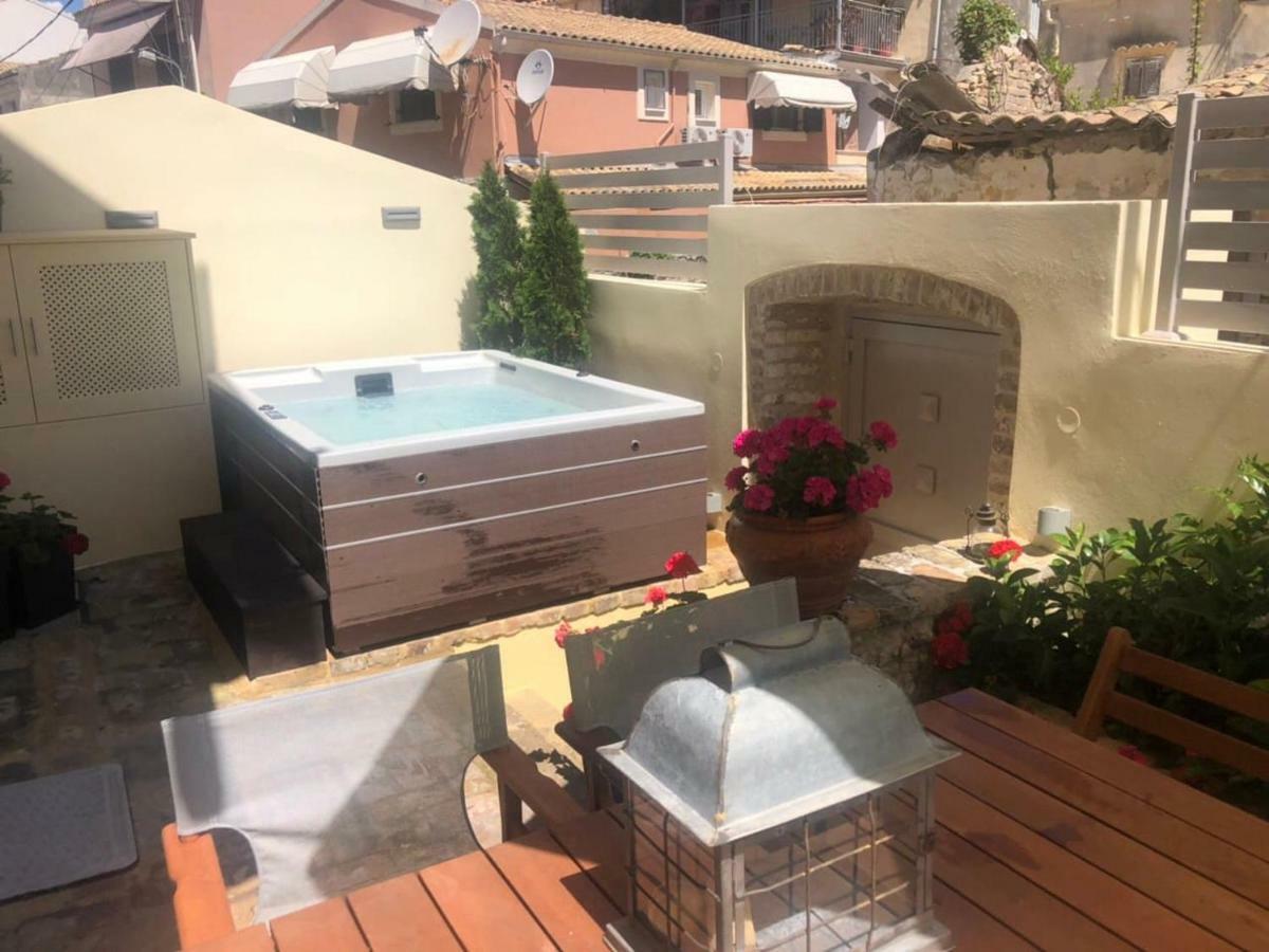 Anemomilos Jacuzzi Suite Corfu  Екстериор снимка