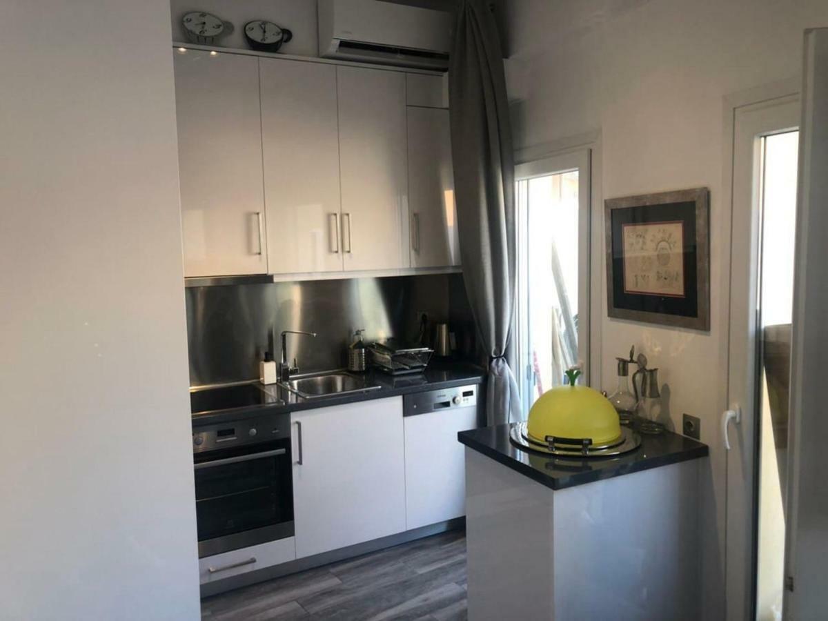Anemomilos Jacuzzi Suite Corfu  Екстериор снимка