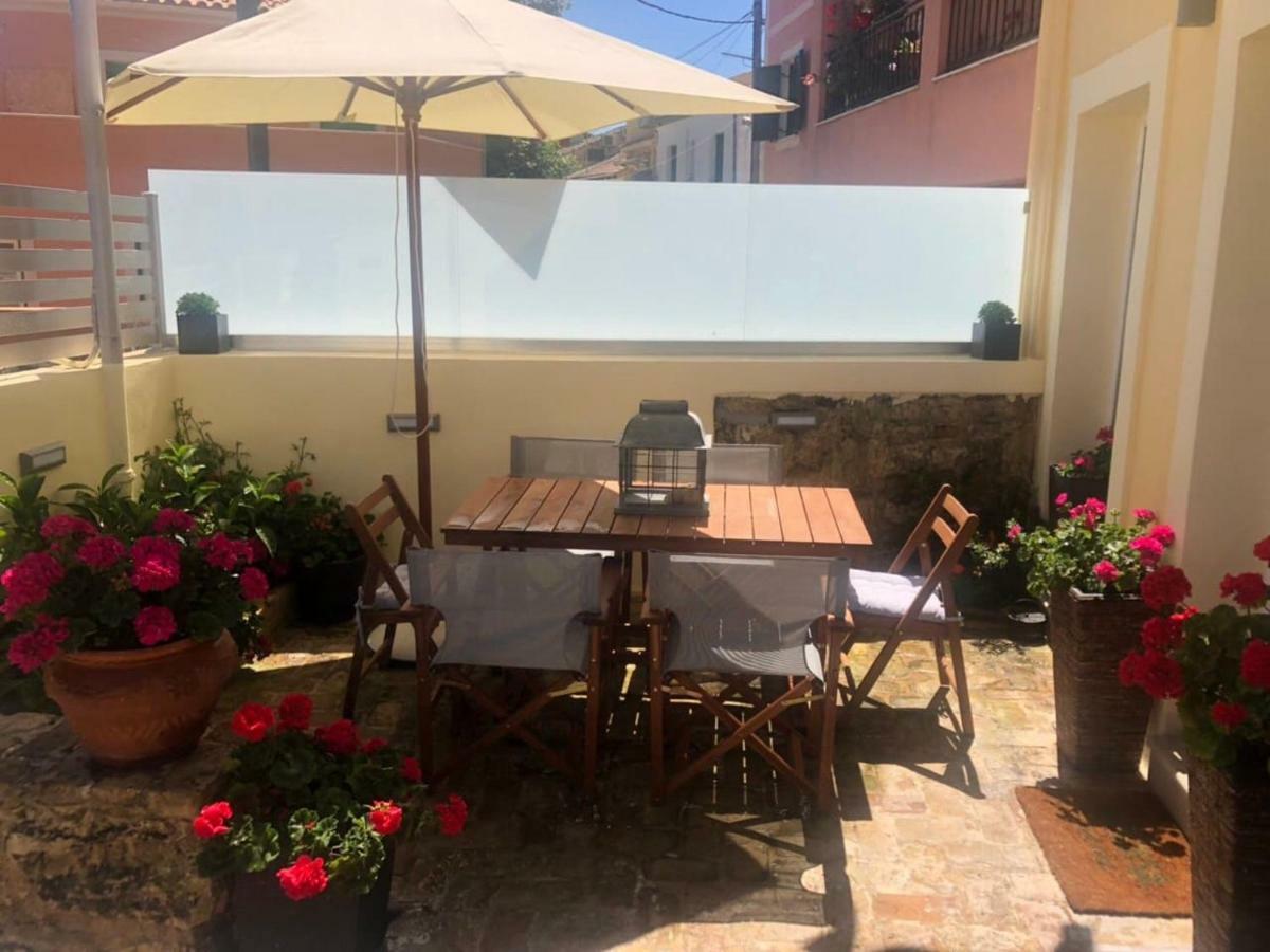 Anemomilos Jacuzzi Suite Corfu  Екстериор снимка