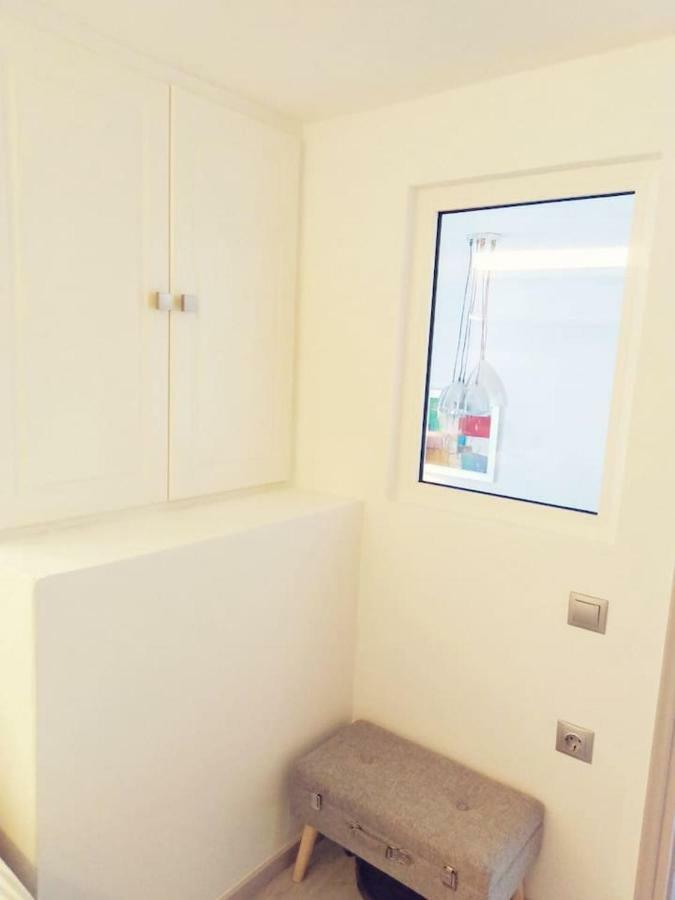 Anemomilos Jacuzzi Suite Corfu  Екстериор снимка