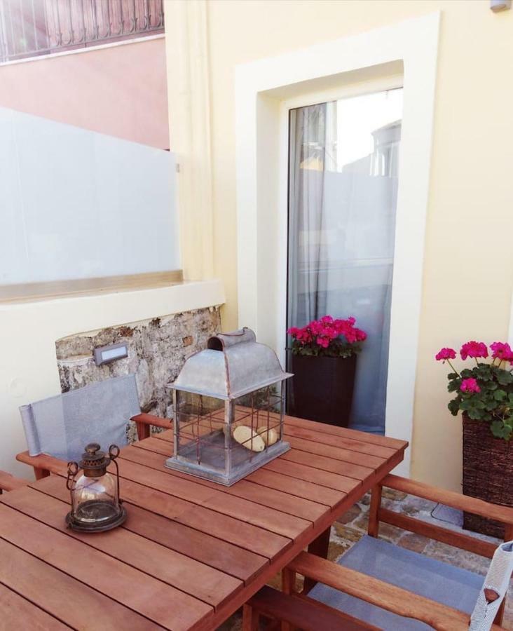 Anemomilos Jacuzzi Suite Corfu  Екстериор снимка